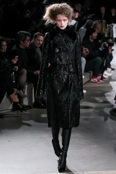 Look 1
